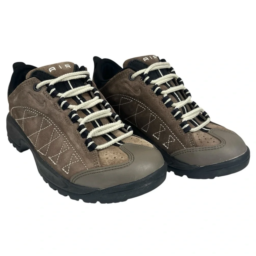 Nike ACG Vintage Women’s 7.5‎ Hiking Shoes Brown Suede Trail Sneakers